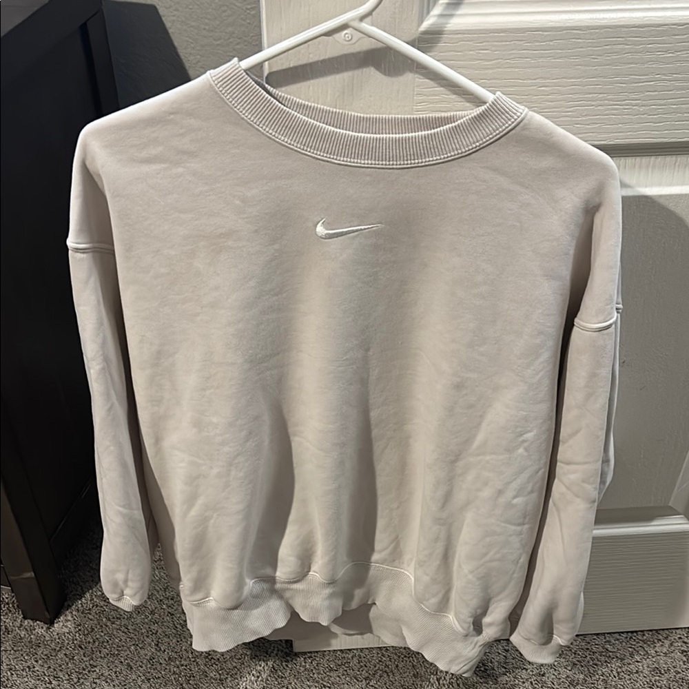 Nike crew neck